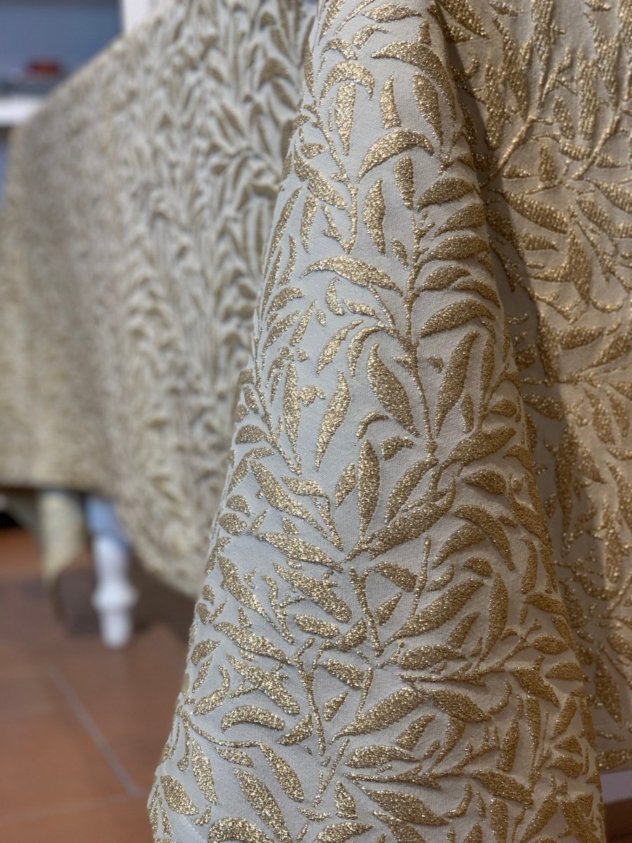 BAMBU' GOLD LUREX - TABLECLOTH 180x270cm +NAPKINS竹子卢勒克斯金色织物-180×270cm桌布餐巾组合 - immagine 2