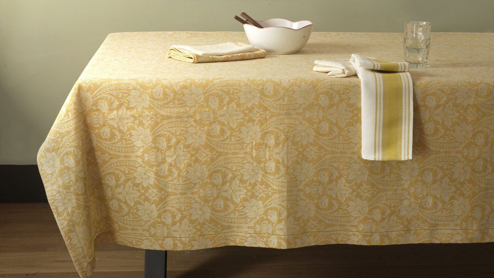 TABLECLOTH DONNA DI COPPE - NEUTRAL COLOURS圣杯王后桌布- 自然色系列