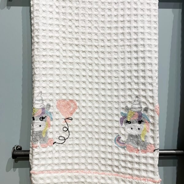 UNICORN - EMBROIDERED HONEYCOMB TOWELS 独角兽– 刺绣蜂巢格毛巾