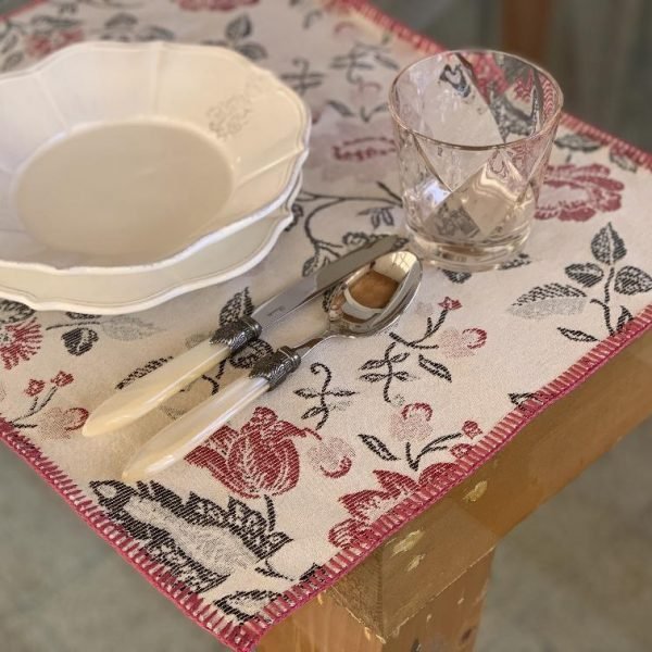 MURANO - PLACEMAT WITH "PUNTO SIENA" LACE穆拉诺岛 – 锡耶纳针法蕾丝餐垫
