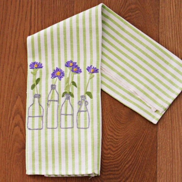 VIOLETS IN THE BOTTLE - KITCHEN TOWEL瓶中紫罗兰 – 厨房毛巾