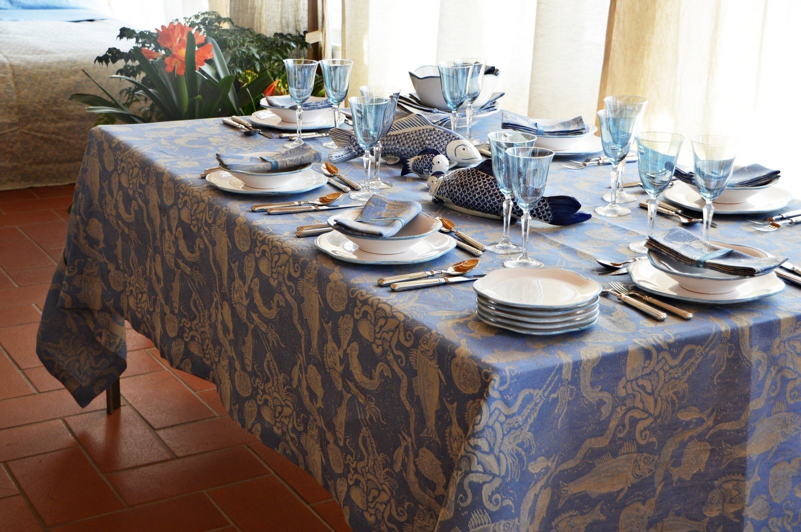 OCTOPUS – TABLECLOTH八爪鱼– 桌布