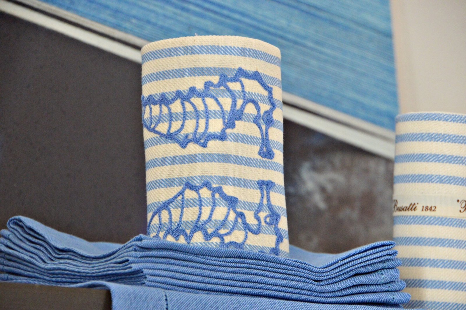 SEA HORSE - “MELOGRANO” KITCHEN TOWEL 海马 – “石榴”厨房毛巾 - immagine 2